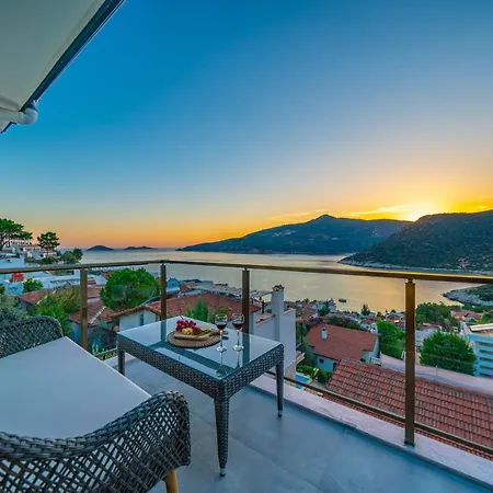 Kaya Kalamar Apartment